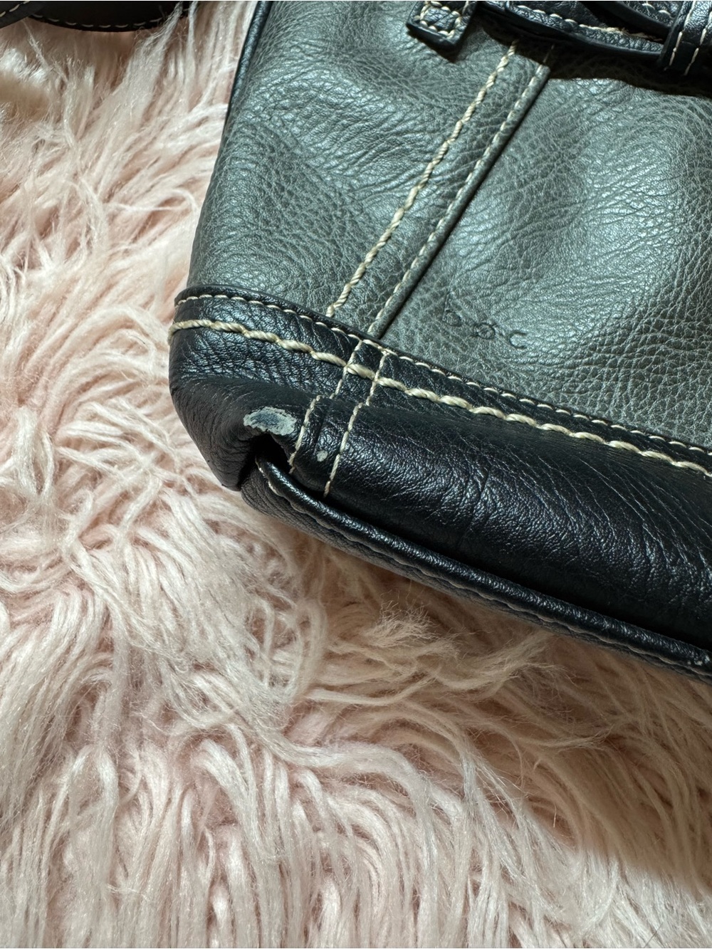 b.o.c. Gray and Black Leather Crossbody Bag - Picture 9 of 10